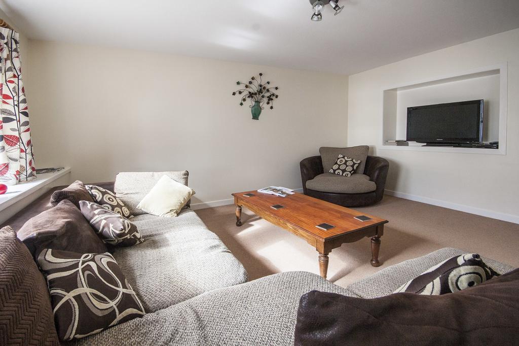 3 Varis Apartments Forres Extérieur photo